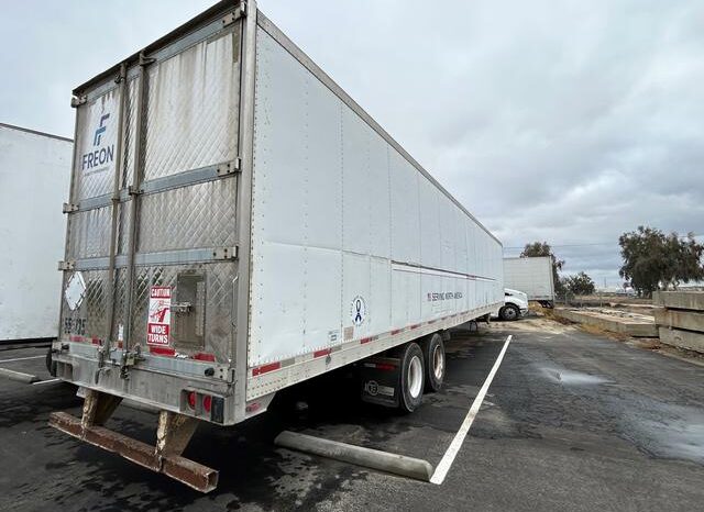 
								Utility Dry Van With Reefer 2007 full									