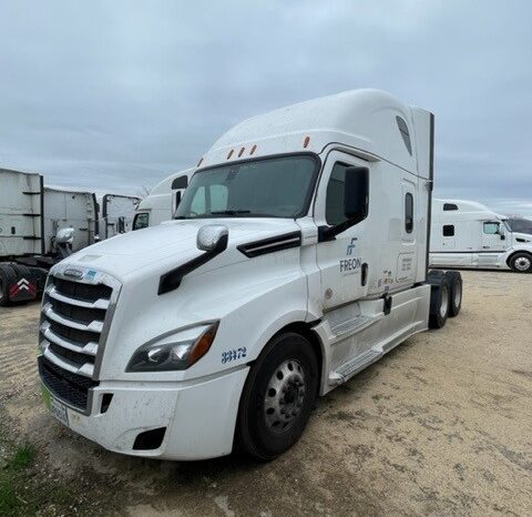 
								Freightliner Cascadia Sleeper 2018 full									