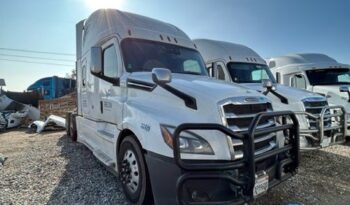 
									Freightliner Cascadia Sleeper 2018 full								