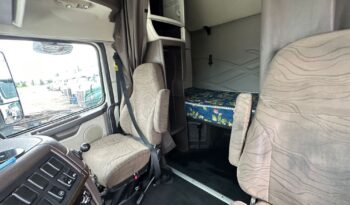 
									Volvo VNL 670 Sleeper 2013 full								