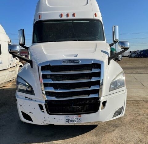 
								Freightliner Cascadia Sleeper 2019 full									