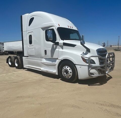 
								Freightliner Cascadia Sleeper 2019 full									