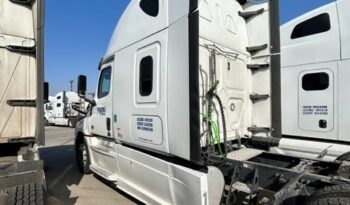 
									Freightliner Cascadia Sleeper 2019 full								