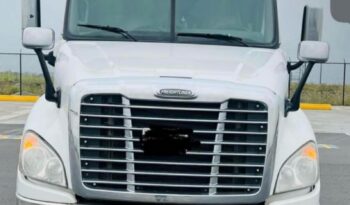 
									Freightliner Cascadia Sleeper 2016 full								