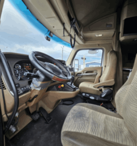 
								Kenworth T680 Sleeper 2015 full									