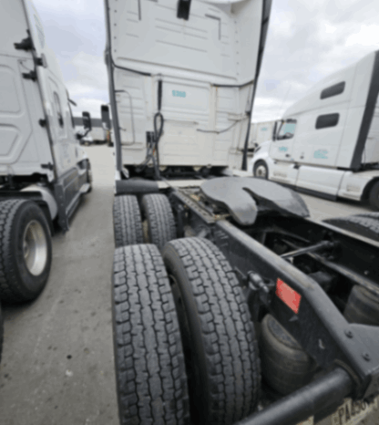 
								Freightliner Cascadia Sleeper 2020 full									